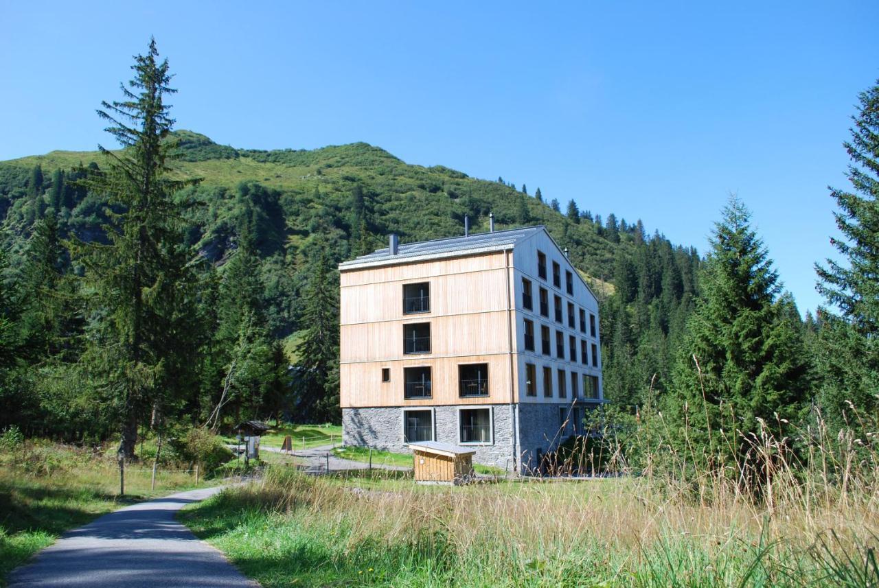 Berghotel Mettmen Schwanden  المظهر الخارجي الصورة
