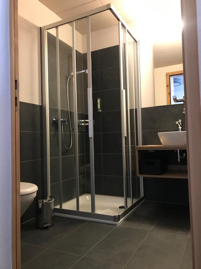 Berghotel Mettmen Schwanden  المظهر الخارجي الصورة