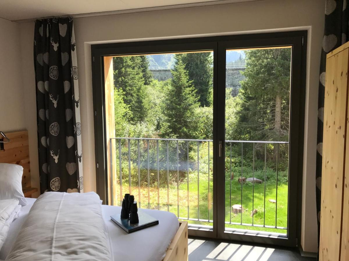 Berghotel Mettmen Schwanden  المظهر الخارجي الصورة